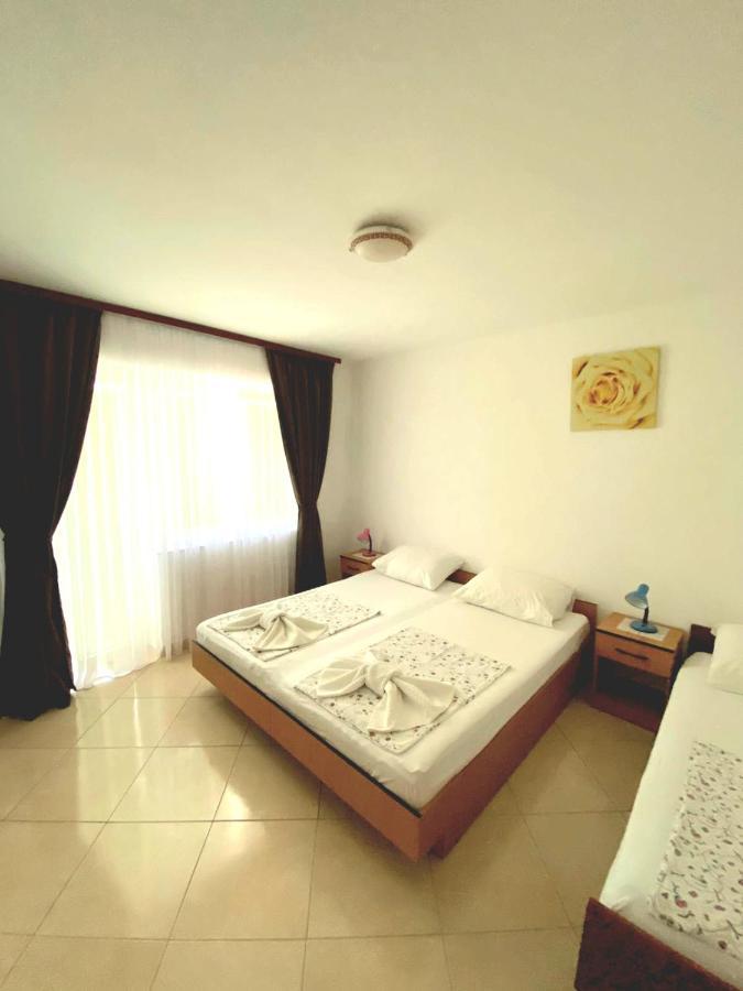 Apartament Mara *